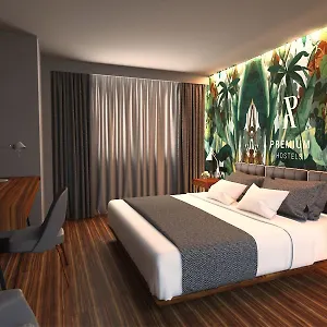 https://malaga-premium-hotel.es-andalucia.com